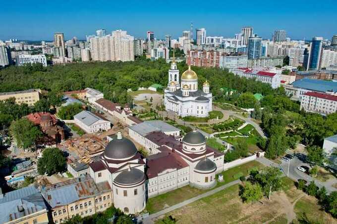 В Екатеринбурге игуменья манипулировала паствой с помощью препаратов