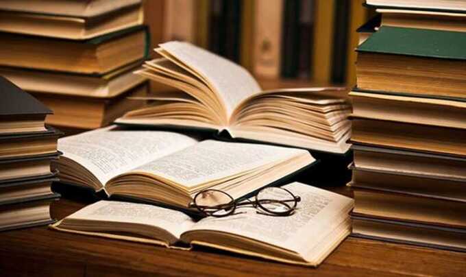 Книжный союз России призвал прояснить ситуацию с задержаниями издателей