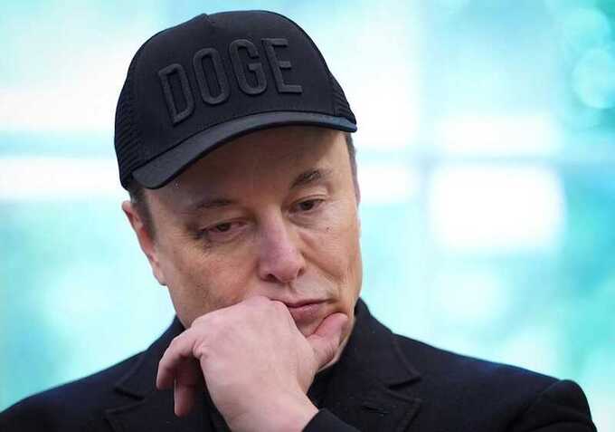 Илон Маск рассказал, как получил травму перед пресс-конференцией в Овальном кабинете США