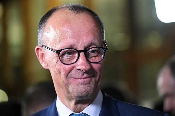 Мерц призвал к введению призывной армии и заявил, что не разделяет страха перед войной с Россией