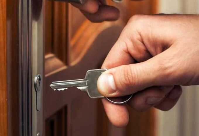 В Японии мужчина тайно навещал квартиру коллеги, чтобы «ощутить её присутствие»