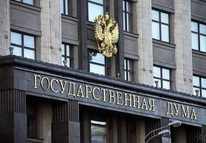 Депутаты пожаловались главе Минтранса на дорогую воду и кофе в аэропортах