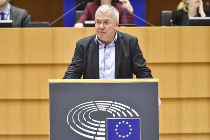 Европарламент исключил ОАЭ из «черного списка» по отмыванию средств