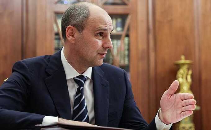 Паслер назвал рождение детей главным инвестпроектом и пообещал, что деньги появятся потом
