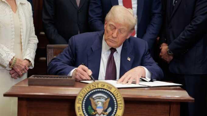Трамп вводит новые пошлины — мировые рынки реагируют падением