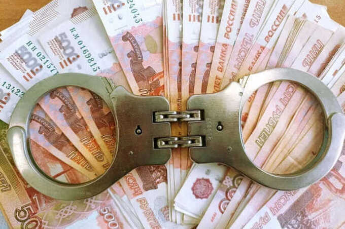 Бывших сотрудников Россельхознадзора в Приморье осудили за многомиллионные взятки