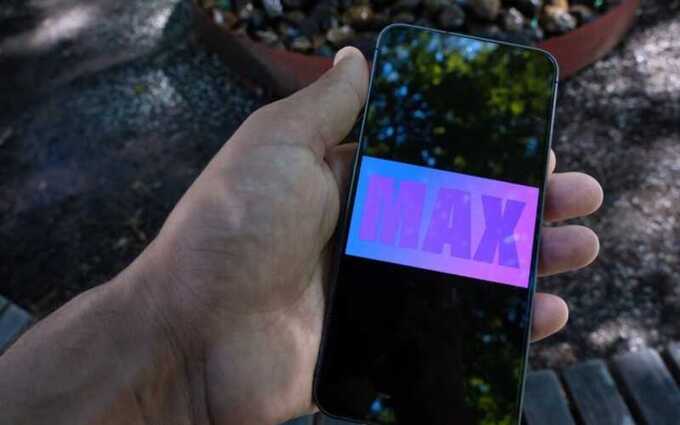 Мессенджер Max начали предустанавливать на все смартфоны в России