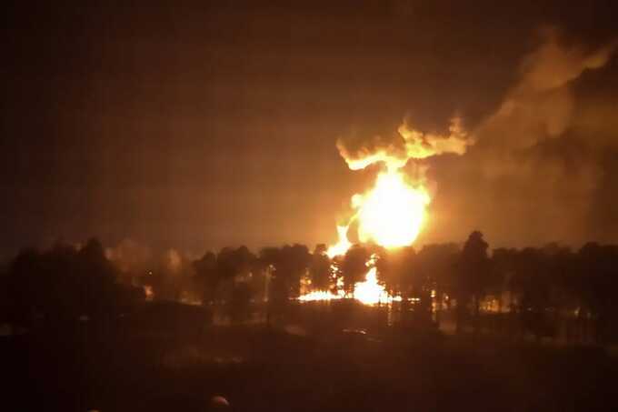 Удары дронов вывели из строя два крупных нефтеперерабатывающих завода в России