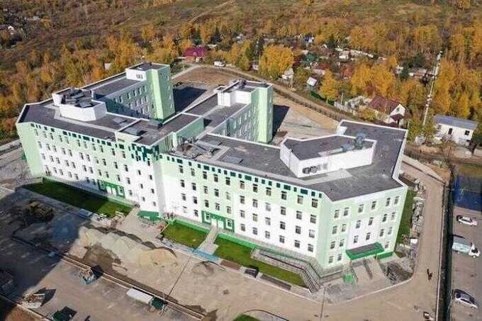 Власти Новосибирска обвинили компанию «ВИС» в задержке запуска соцобъектов